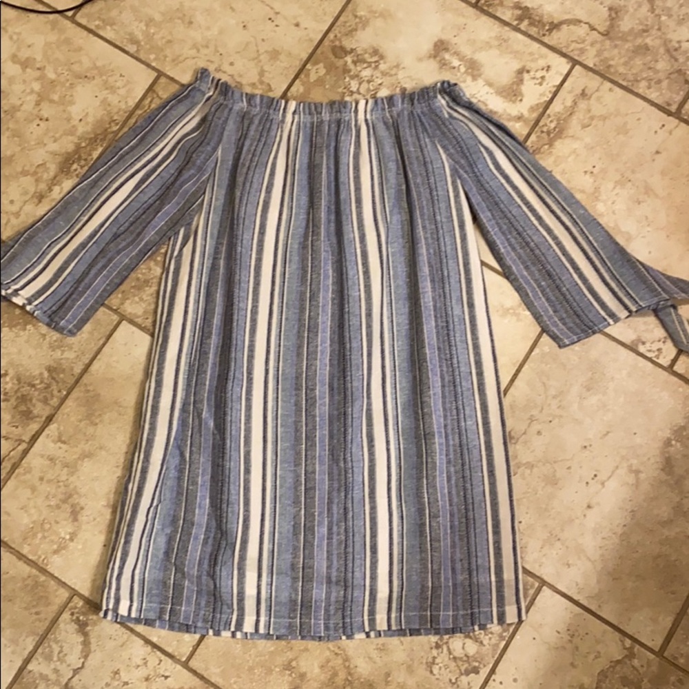 Adorable off the shoulder sundress!